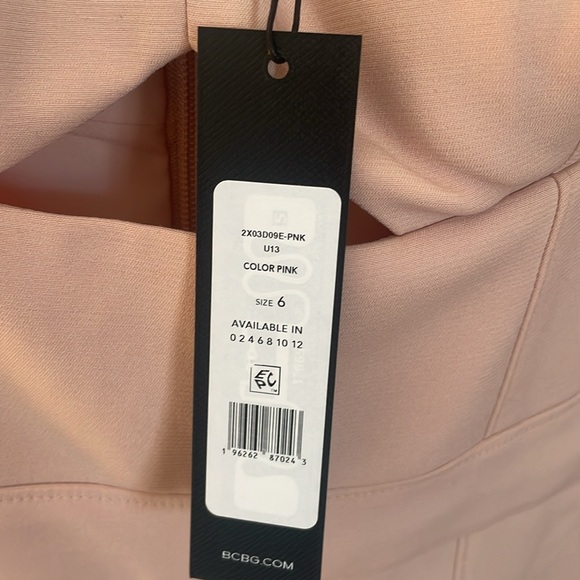 BCBG Maxazaria, polyester and spandex blend wide legged jumpsuit - Picture 4 of 4